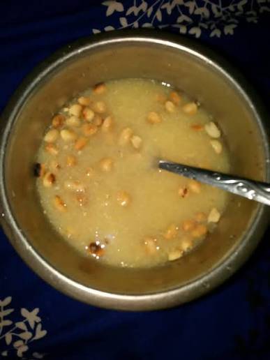 Join me for dinner π½οΈπ
Na small food, but my happiness big pass my problems ππ₯
Hot garri with gro...
