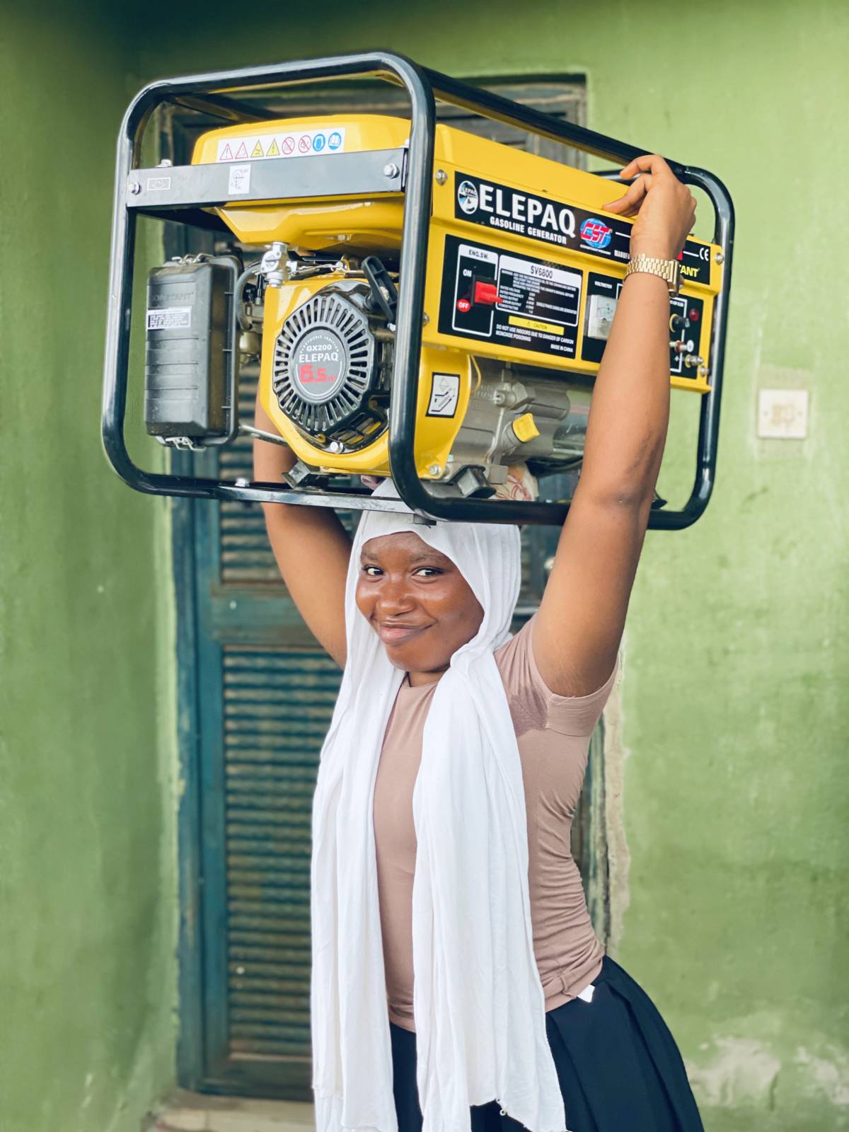 ππ This type of woman go fit carry man enter generator room! πͺπΎπ€£ No underestimate her o!