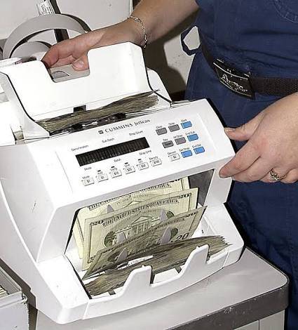 Last time, the expected Lekeelekee payment date was the 15th, but because the 15th fell on a Saturda...