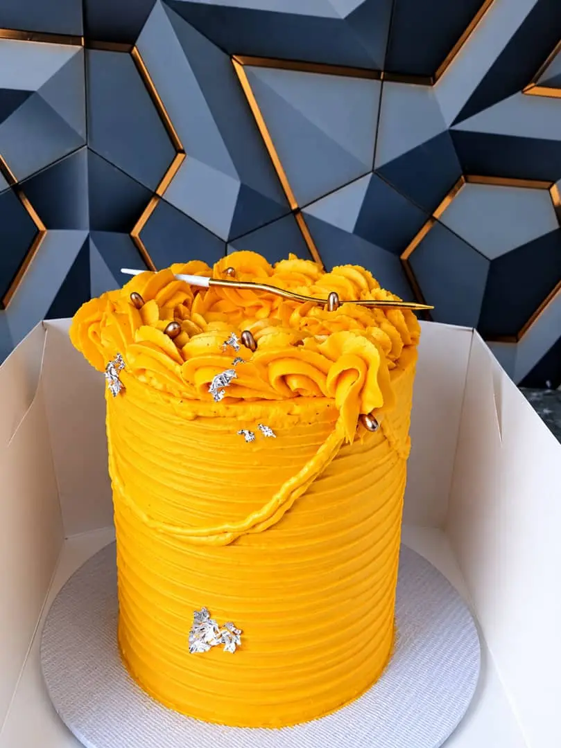 #EATYOURSKINCARE
Yellow is beautiful.. what's your favorite color?
We make the most beautiful cake...