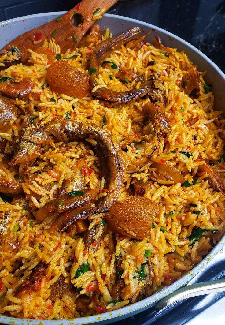 This looks tasty 😋 What dish is this?

#LekeeLekee