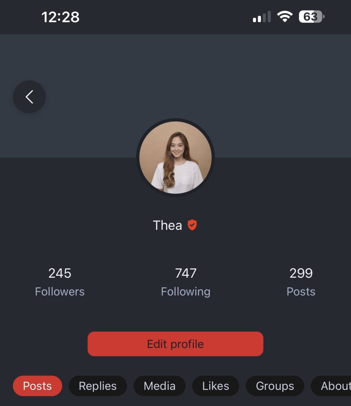 This is officially my 300th post here on Lekeelekee 🎉 Cheers, fam! Thank you for being part of the...