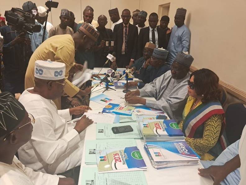 BREAKING: Faleke picks presidential forms for Tinubu
The lawmaker representing Ikeja Federal Consti...