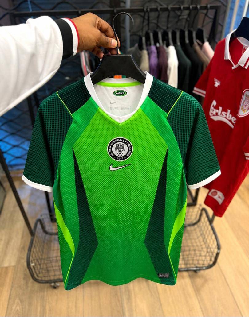 I sell authentic jerseys at reasonable prices..
nationwide delivery