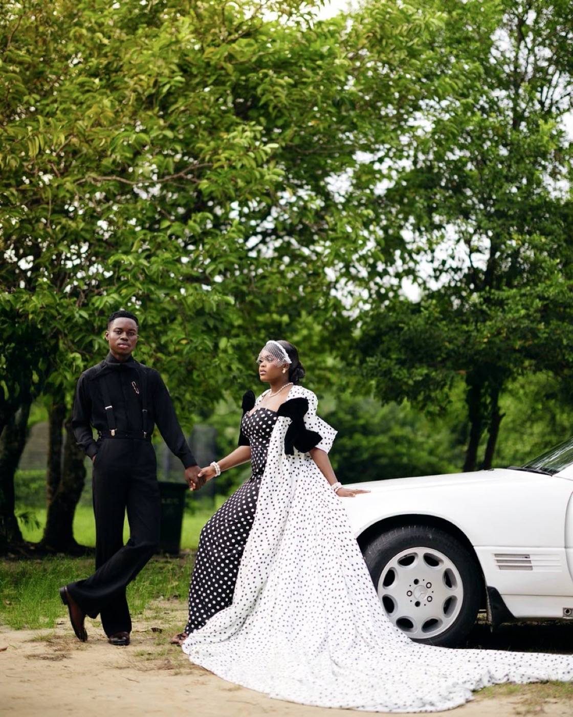 They got married before 90 percent of Nigerian youths due for marriage because of APC
Continue thin...