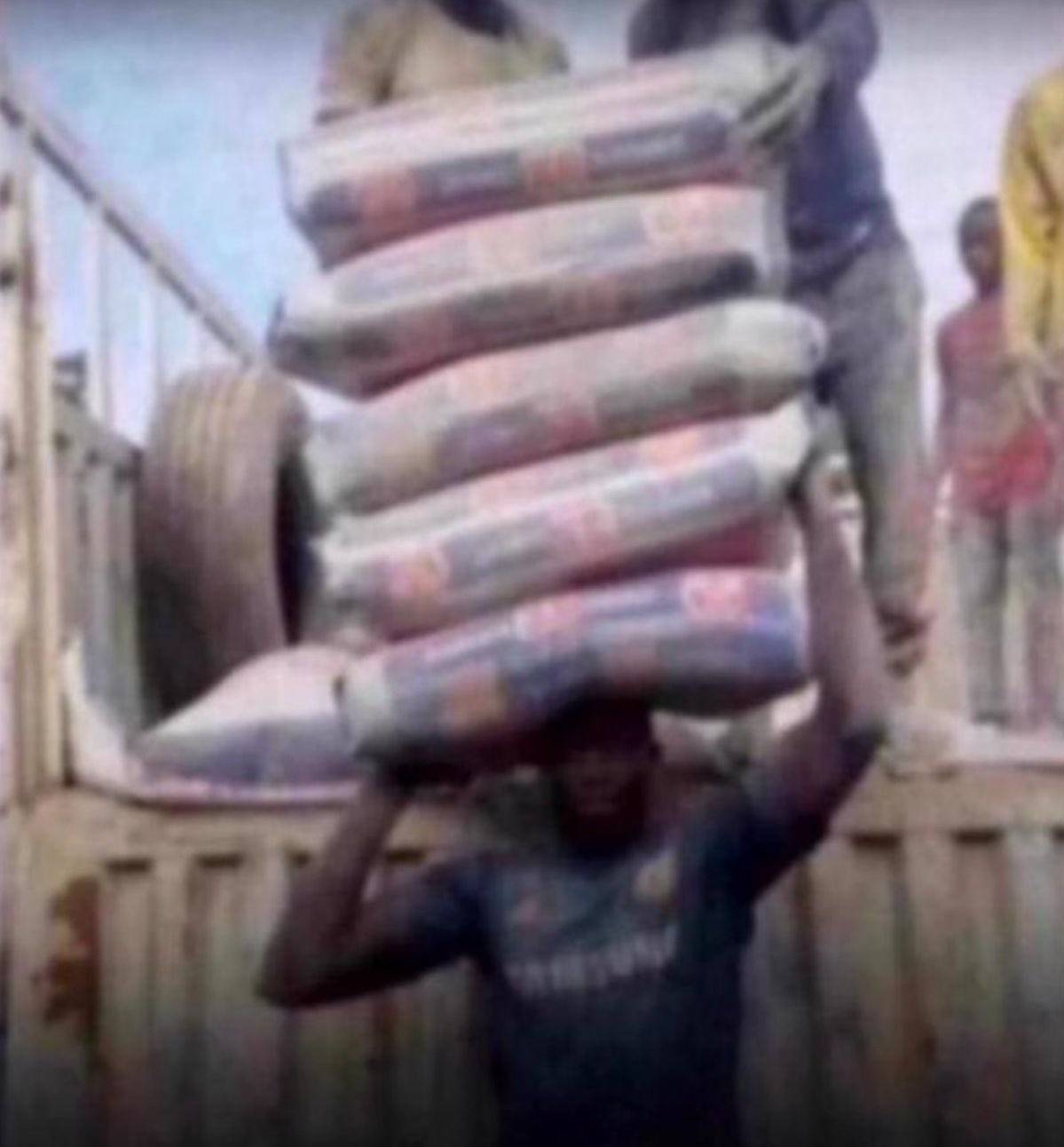 E no easy
Am grinding hard💪