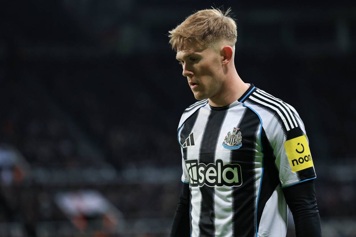 ๐จ(๐ด)๐๐๐๐๐๐๐๐: Manchester United have agreed personal terms with Lewis Hall, the English left back...