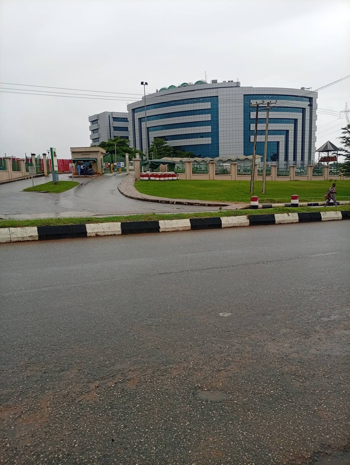 WHY DO WE STRUGGLE TO HELP OUR OWN? A PERSONAL OBSERVATION WORTH THINKING ABOUT
This is the NNPC E&P...