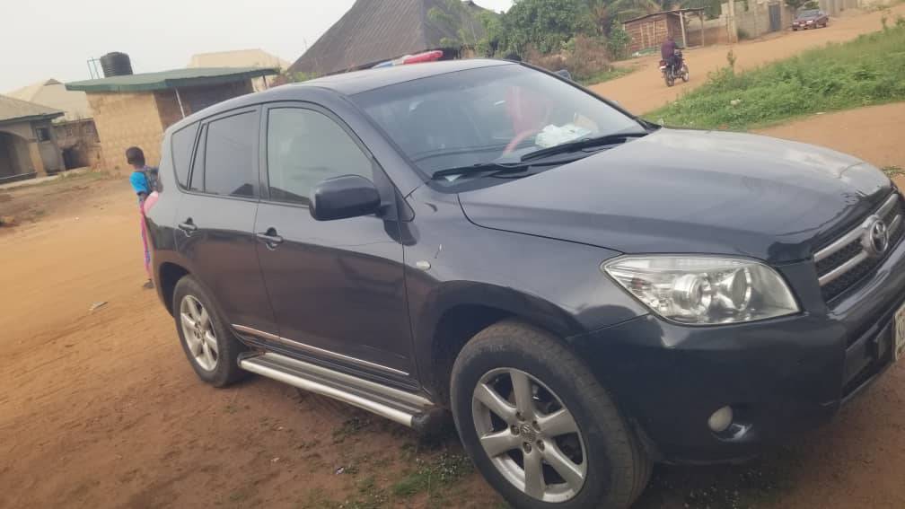 Toyota RAV4(2008) neatly used with first body, AC and engine in good condition
Dm for price and nego...