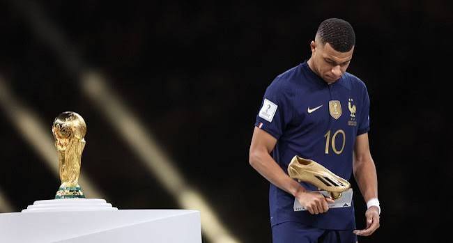 Imagine being one of the best players in the world and still feeling like you failed.
Mbappé has ap...