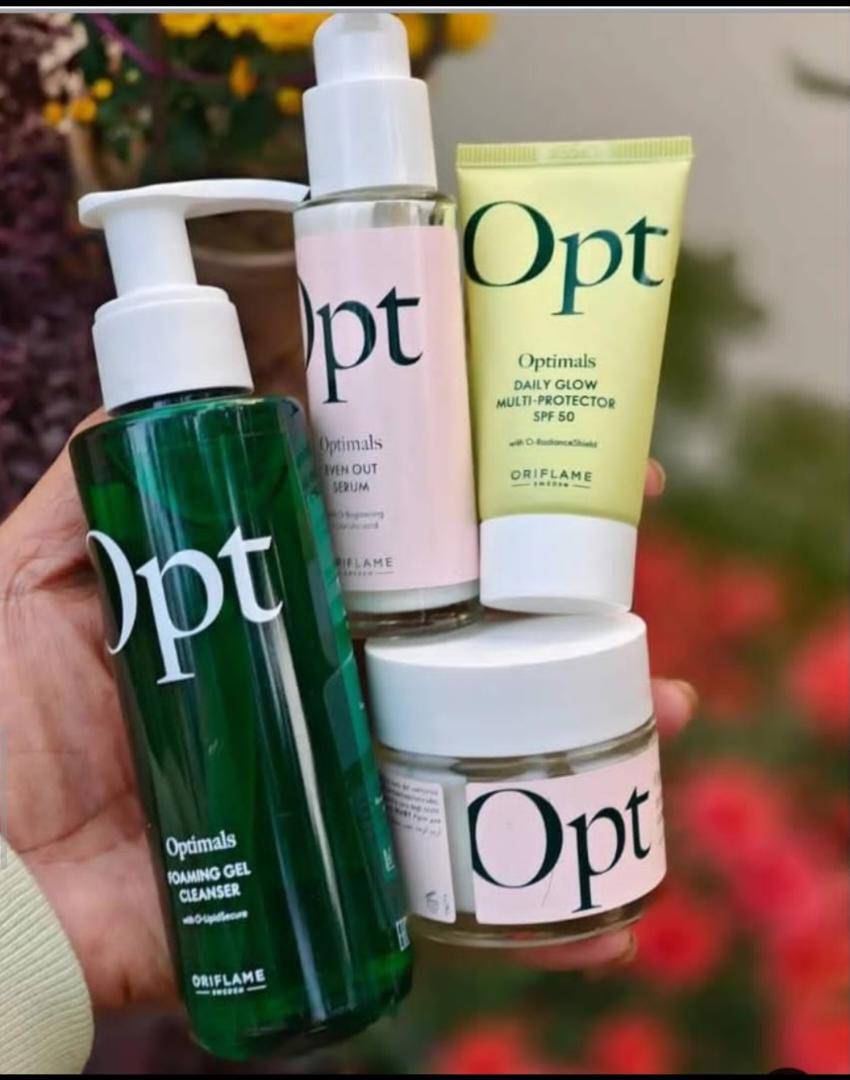 ✨ GLOWING SKIN STARTS WITH THE RIGHT ROUTINE ✨
Are you struggling with dull skin, uneven tone, dr...