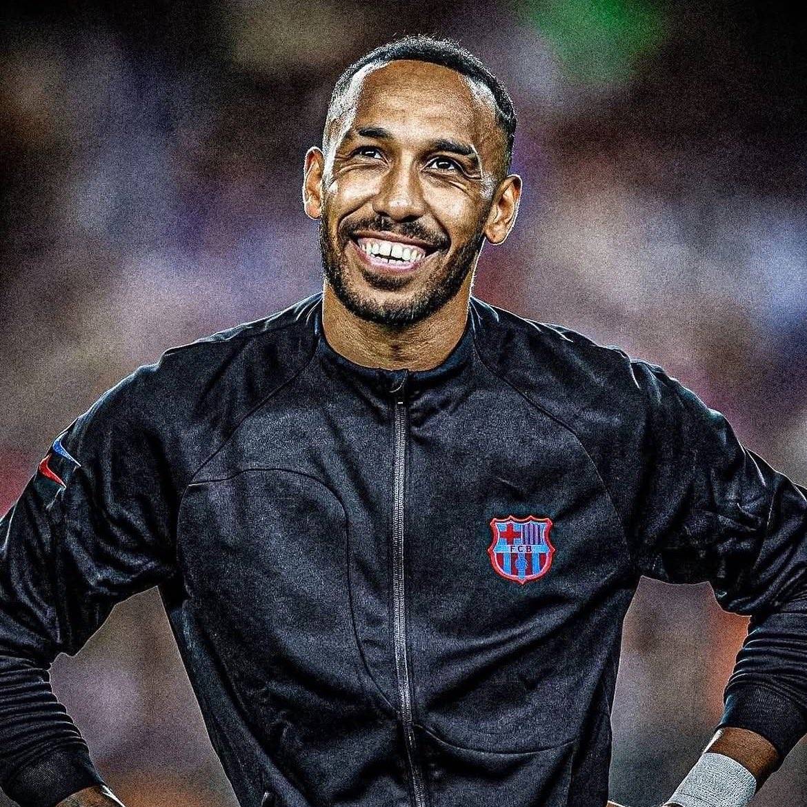 BREAKING: 🇪🇸🇬🇦 Deportivo La Coruña are finalising deal to sign Pierre Emerick Aubameyang, as @footme...