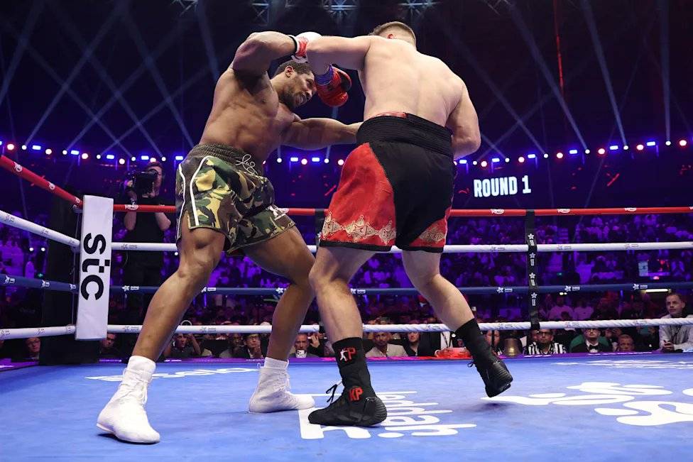 JUST IN: "Antony Joshua is fast but I can’t bet him against Fury.
~ Mike Tyson