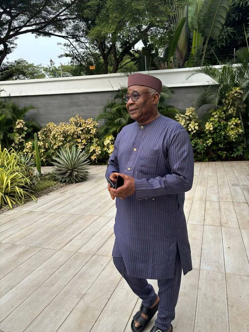 Sad News ๐
Anthony Adeosun, husband of former Minister of Finance, Kemi Adeosun, is dead.