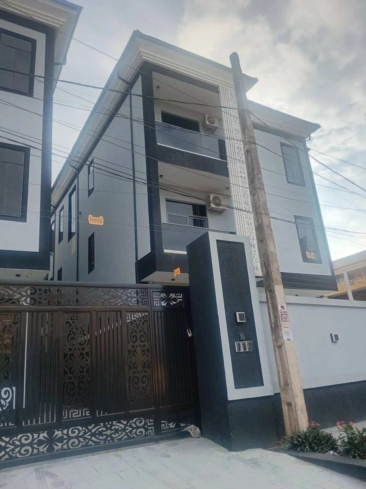 FOR SALE 
LOCATION:- AWUSE ESTATE ALLEN AVENUE IKEJA 
interested persons should DM for details