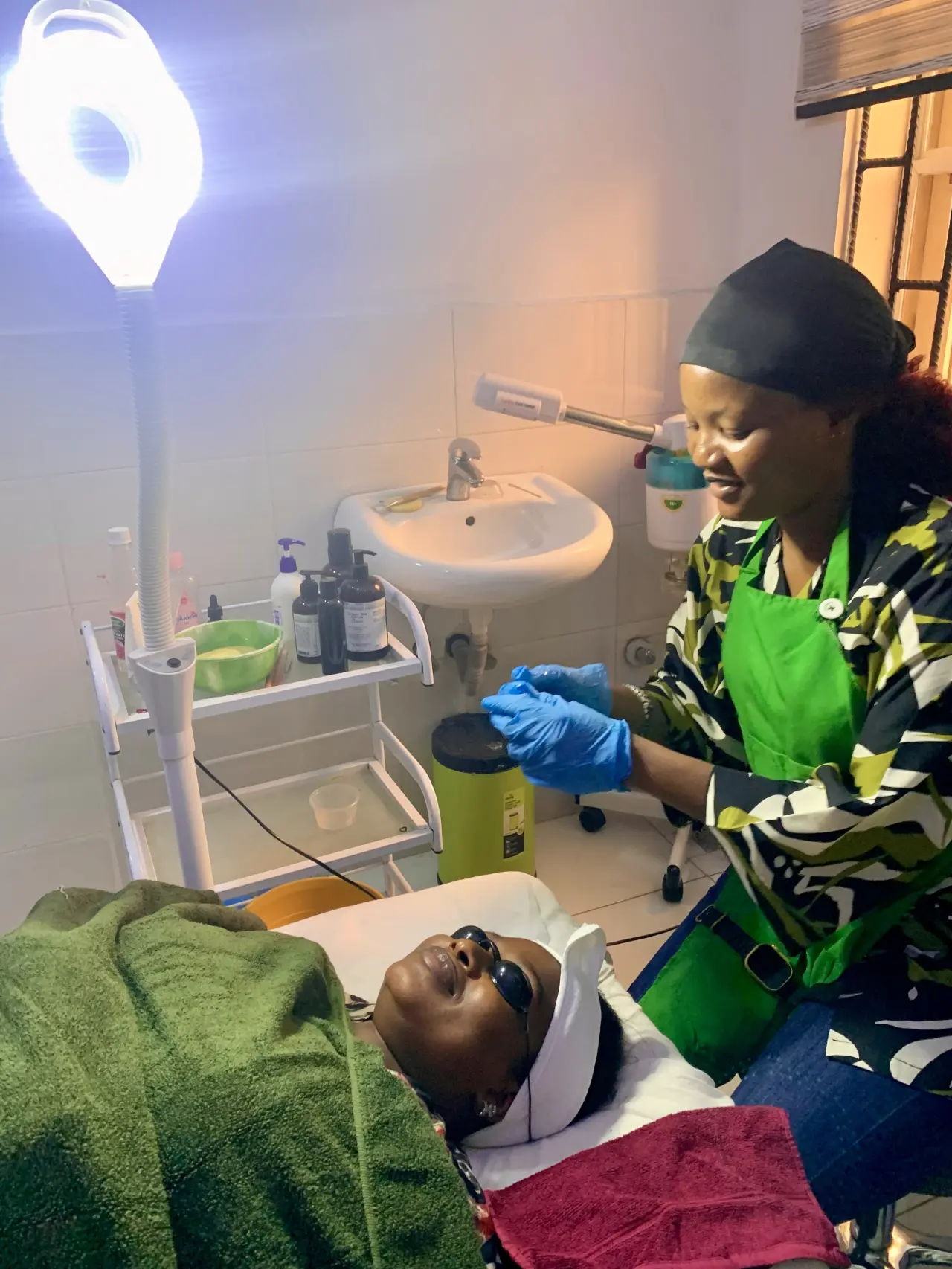 This smile on my client's face is why I do what I do
She came in stressed, but see that glow already...