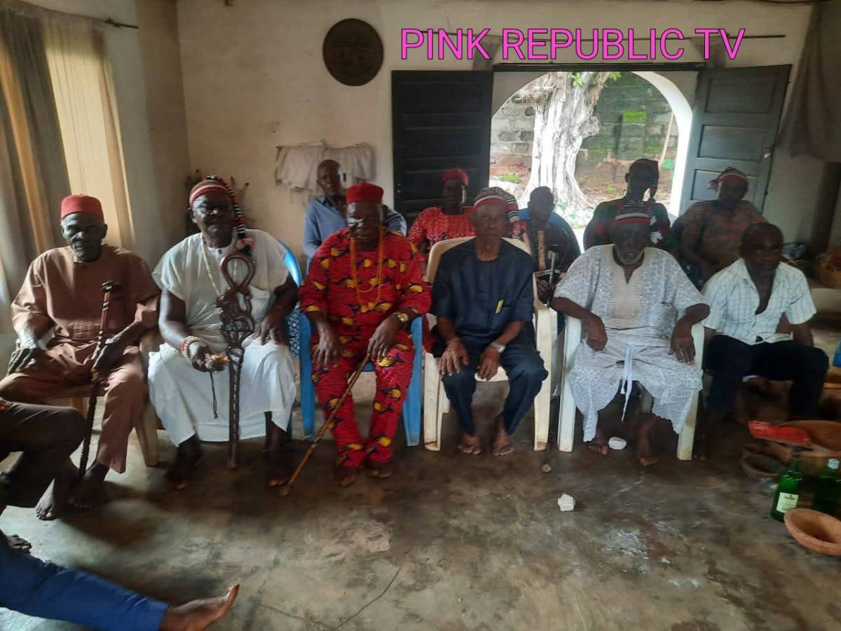 https://pinkrepublic12.blogspot.com/2026/04/awka-town-draws-battle-line-with.html?m=1