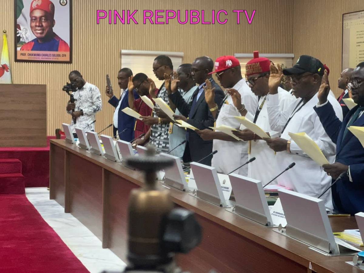 https://pinkrepublic12.blogspot.com/2026/05/gov-soludo-swears-in-18-commissioners.html?m=1