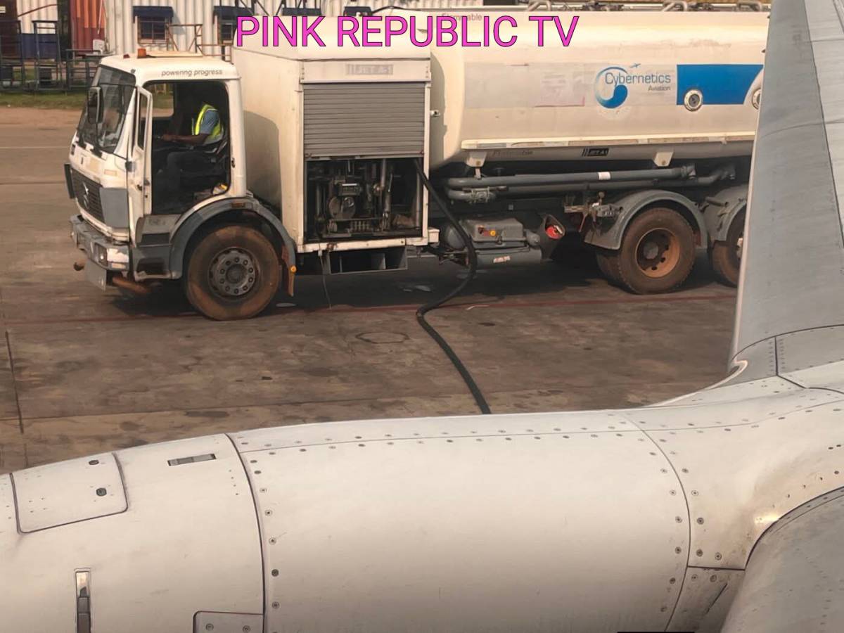 https://pinkrepublic12.blogspot.com/2026/05/dangote-refinery-reduces-aviation-fuel.html?m=1