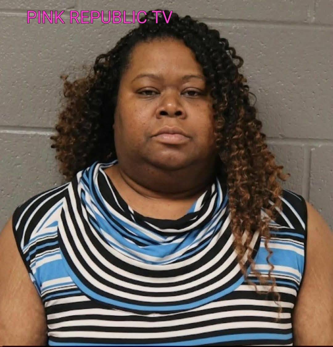 https://pinkrepublic12.blogspot.com/2026/05/an-alabama-woman-was-arrested-after.html?m=1