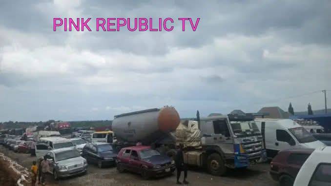 https://pinkrepublic12.blogspot.com/2026/05/frsc-advises-motorists-to-use.html?m=1