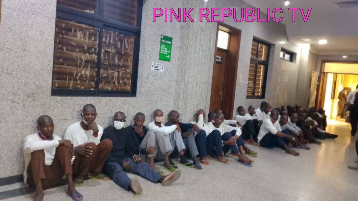 https://pinkrepublic12.blogspot.com/2026/06/fg-arraigns-400-terrorism-suspects-photo.html?m=1