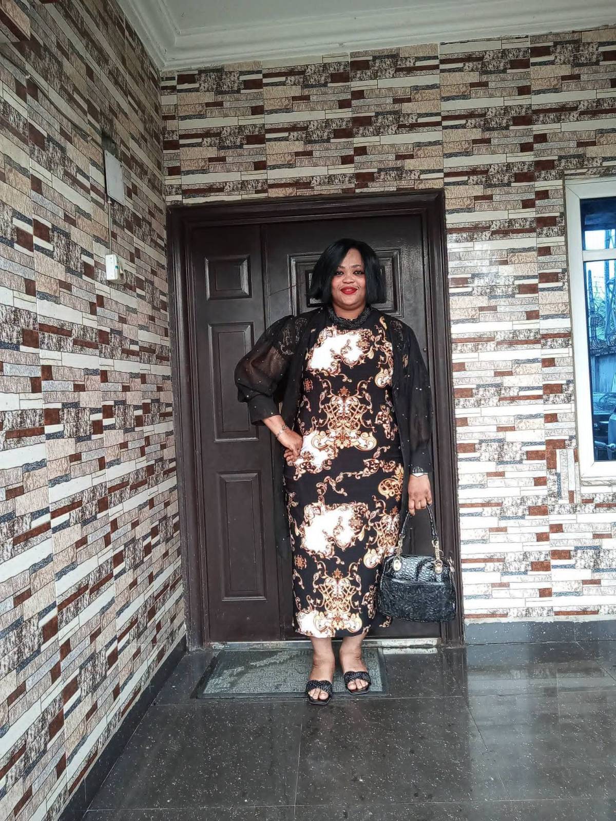 My complete Sunday look: Good morning and happy Sunday to you all