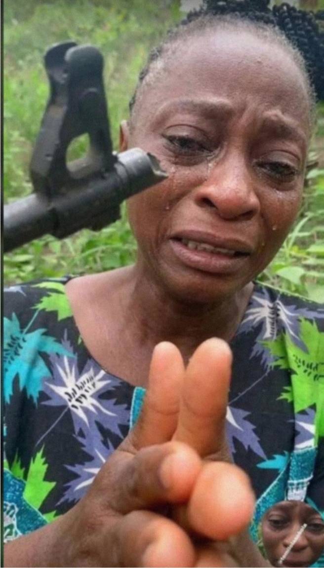 The SADDEST picture on the Internet. 😭😭