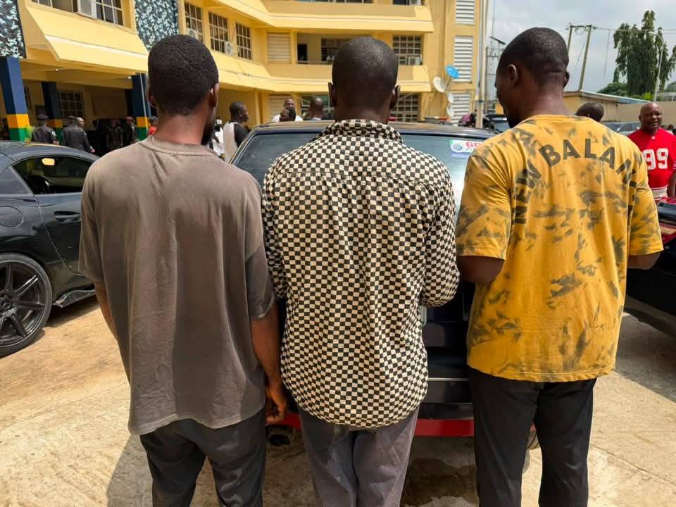 FCT Police Arrest Four Suspects Linked to Robbery Of Bolt, Uber Drivers, Vehicle Theft
https://coren...