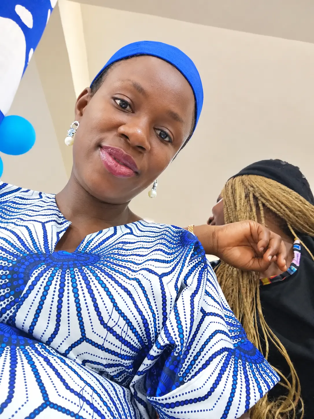 Happy blessed new week my lovely family
May heaven smile on us in whatever good we want to do this...