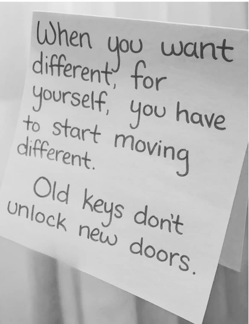 Holding onto old patterns keeps you stuck.
#newweek
#mondayquotes
#mondaymorning
#monday