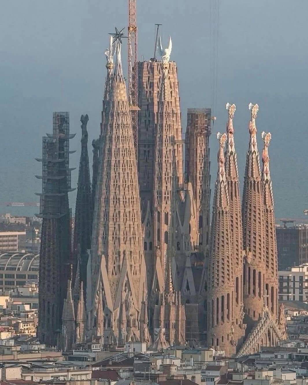 The Church That Has Been Under Construction For 146 years
The Basilica de la Sagrada Familia is a R...