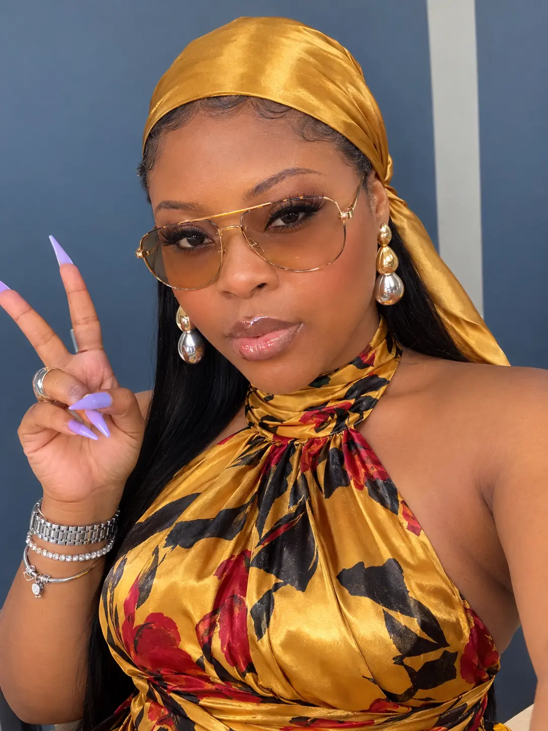 New here, make Una welcome me oo