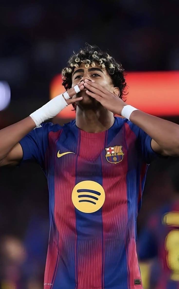 Unpopular Culer take:
If Yamal stays fit, he’ll be Ballon d’Or before 21 😤
Madrid fans, come argu...