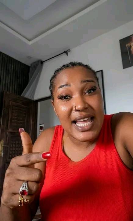 “If My Husband Travels Abroad and Leaves Me in Nigeria, I Must Ch34t With Another Man” – Lady Boldly...