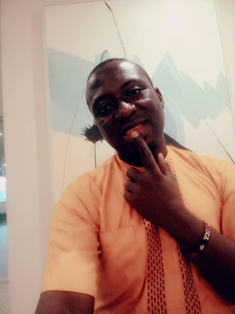 Happy New Week Pals.....