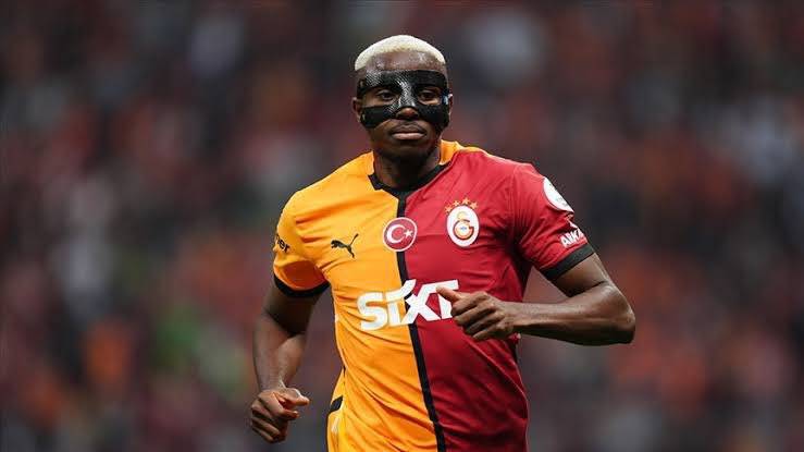 🟡🔴 Victor Osimhen on his future: “I am at a club and city I absolutely love”.
“I’ve been lucky to...