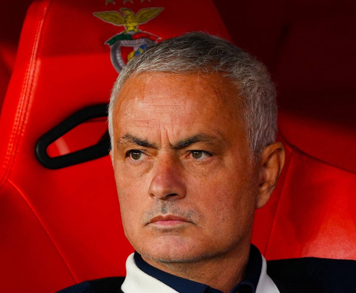 🚨 José Mourinho on Vinicius Jr: “When it happens in so many stadiums, always with the same, there i...