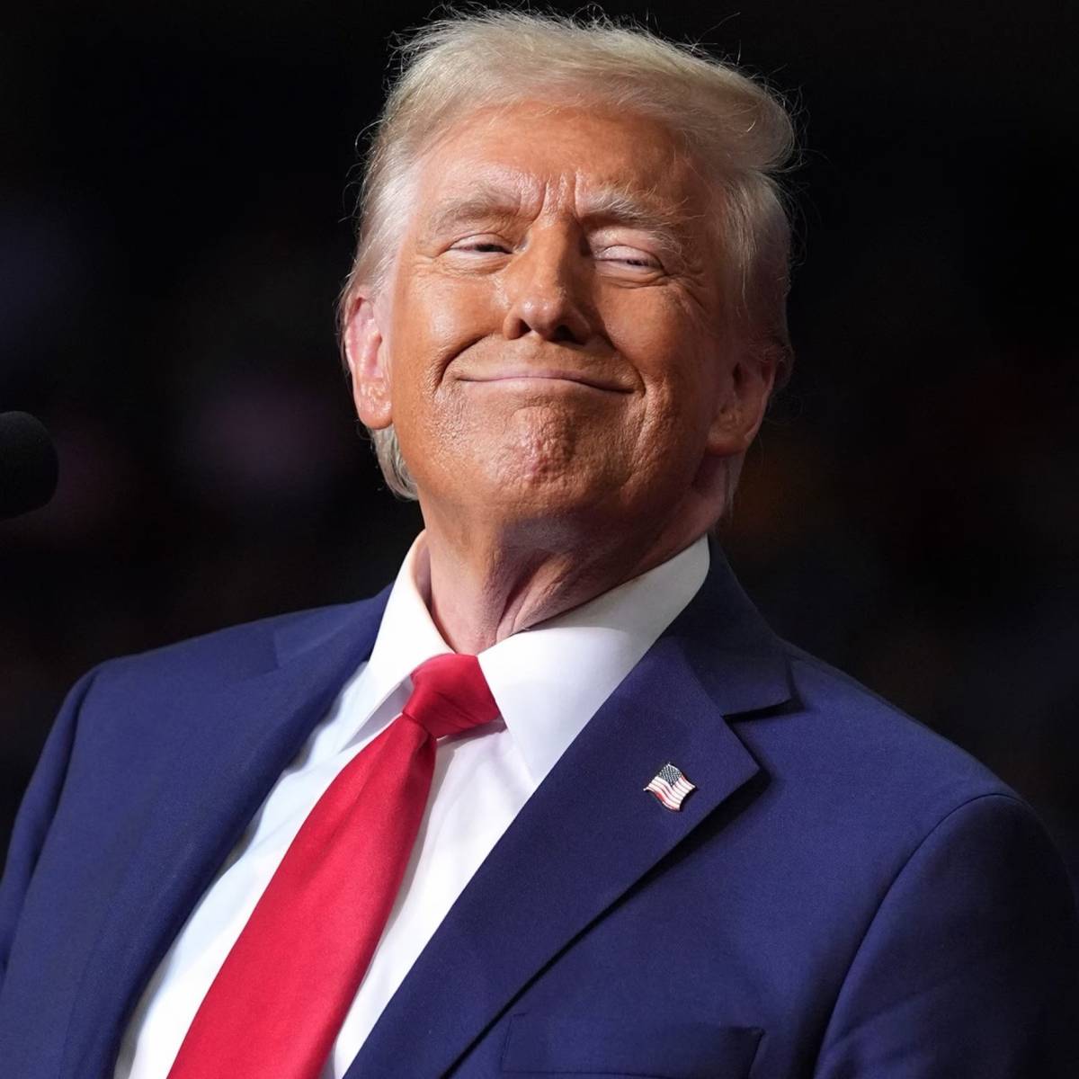 JUST IN: πΊπΈπ¨πΊ President Trump says there could be a 'friendly takeover' of Cuba.