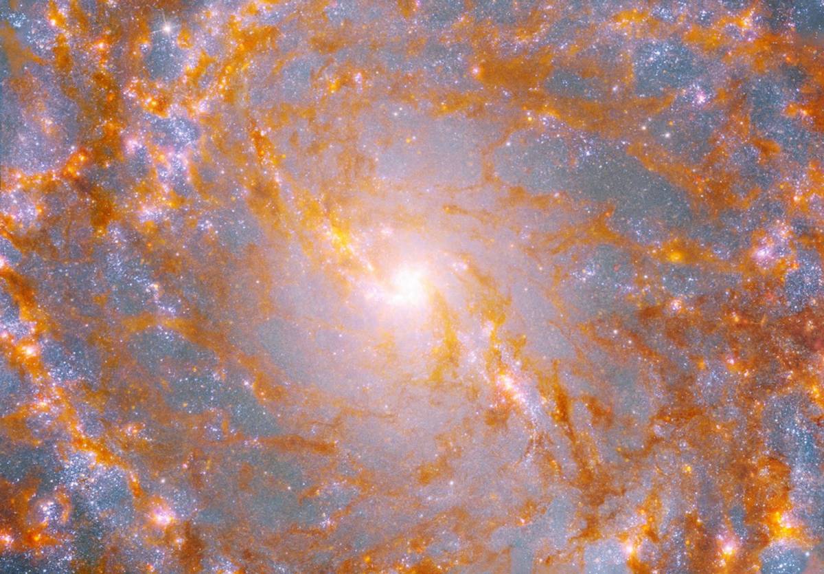 You are getting very sleepy… 😵💫
…so it's a good thing the weekend is almost here! @NASAHubble an...