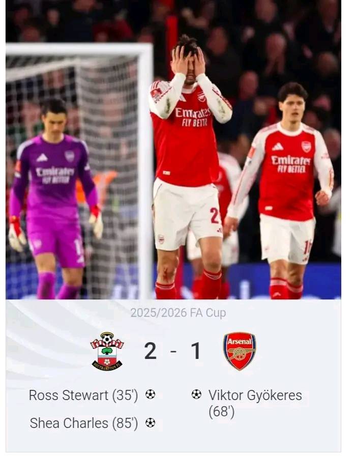 Southampton knocks Arsenal out of the FA cup! 2 - 1.
Well,, we are going for the double..
Up gunne...
