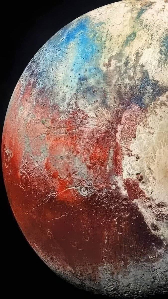 The clearest image of Pluto captured by the New Horizons spacecraft.