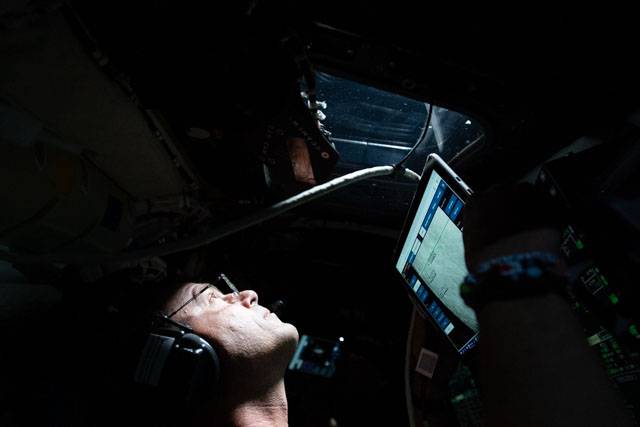Artemis II is locked in ๐
As they flew around the Moon, the Artemis II crew took turns capturing...