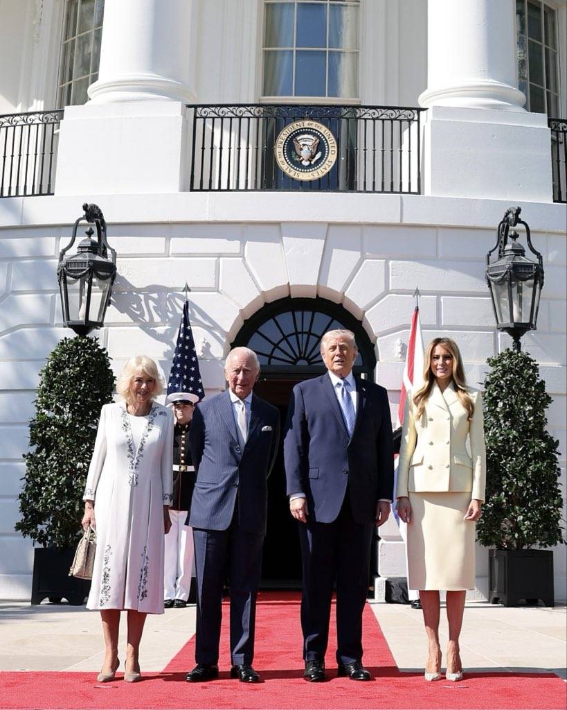 At the White House, The King and Queen are welcomed to Washington DC by The President and First Lady...