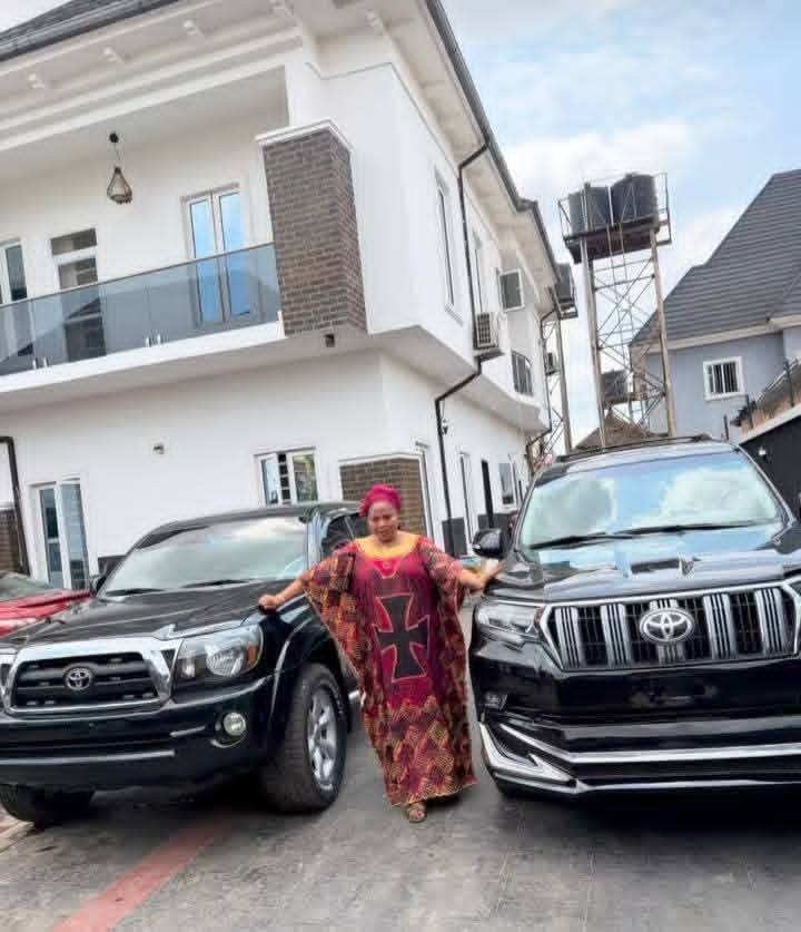 Congratulations to Regina Daniel's mum👏❤️
Pls follow and I will follow back asap 🤗