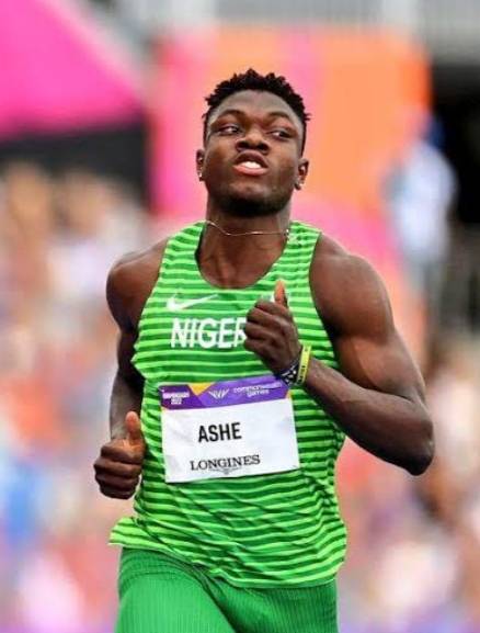 🚨 JUST IN:
Another Nigerian 🇳🇬sprinter Favour Ashe has announced his decision to transfer his athle...