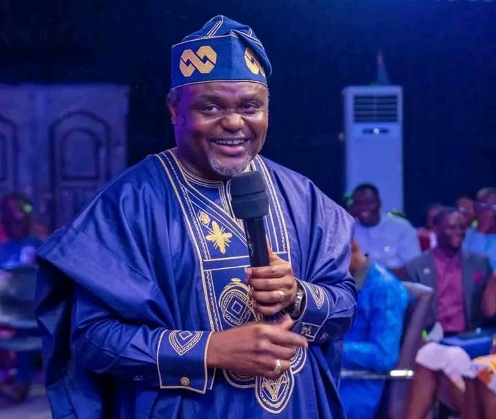 My pastor, teacher and mentor. global papa Dr Abel Damina.
#powercityinternational
#LekeeLekee
