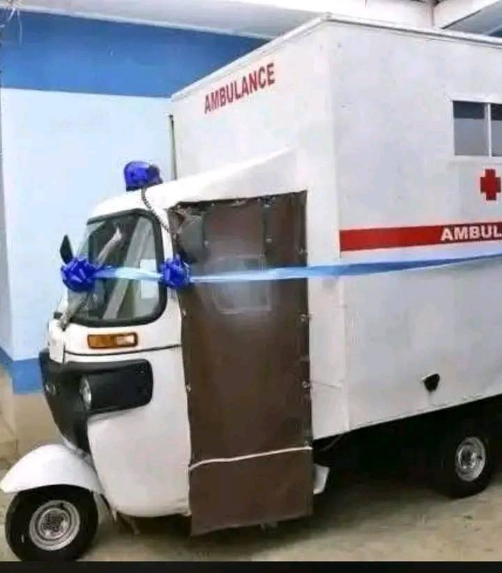 Tricycle/keke ambulance 
In ondo
#LekeeLekee #LekeeLekeeFamily