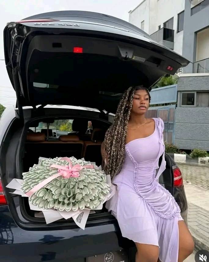 Breaking News ๐จ๐จ๐จ
King Mitchy just came back from the land of the dโฌad... She just posted this o...