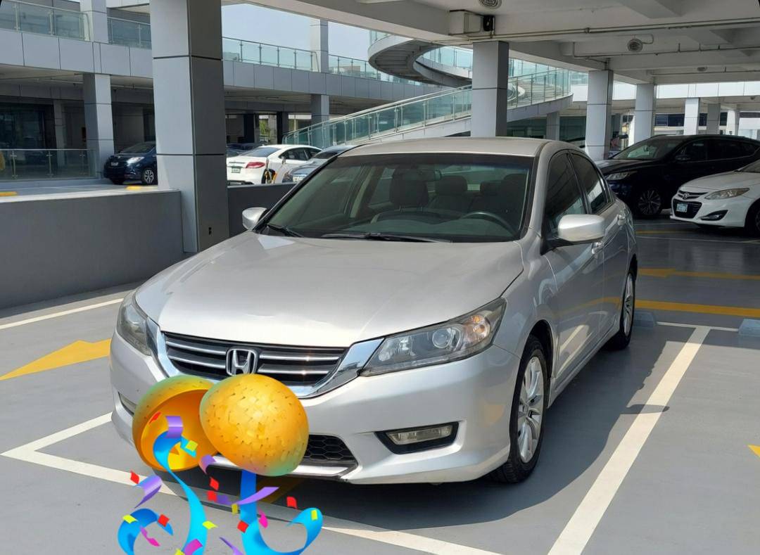 ABUJA DISTRESS SALE
2015 HONDA ACCORD.
VERY NEATLY USED.
💰N9M ONLY.
First come first buy please.
F...